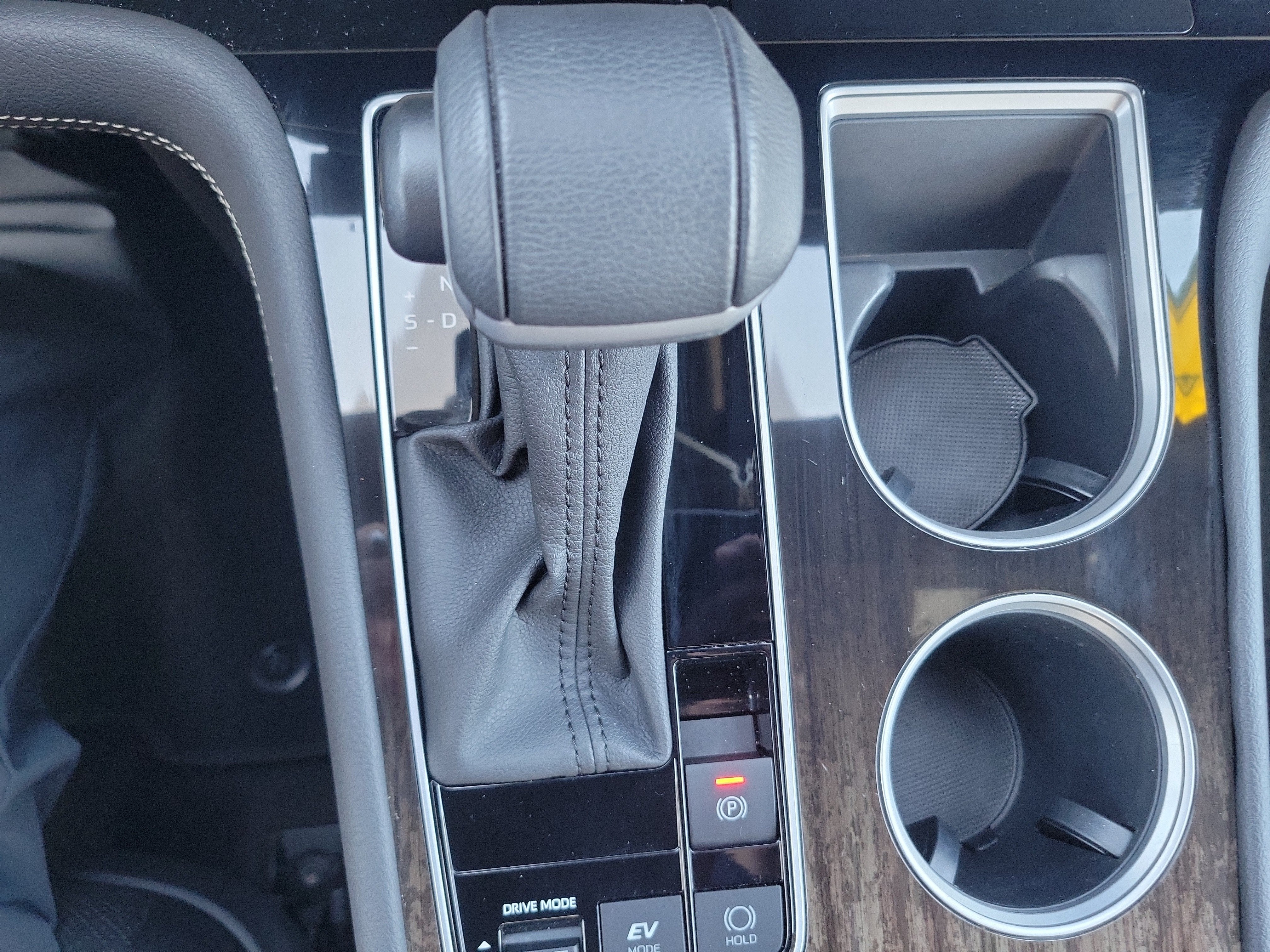 2025 Toyota Sienna Platinum