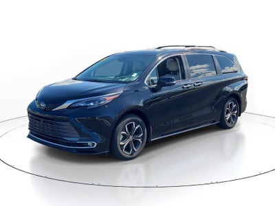 2025 Toyota Sienna Platinum