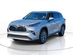 2022 Toyota Highlander Hybrid Platinum