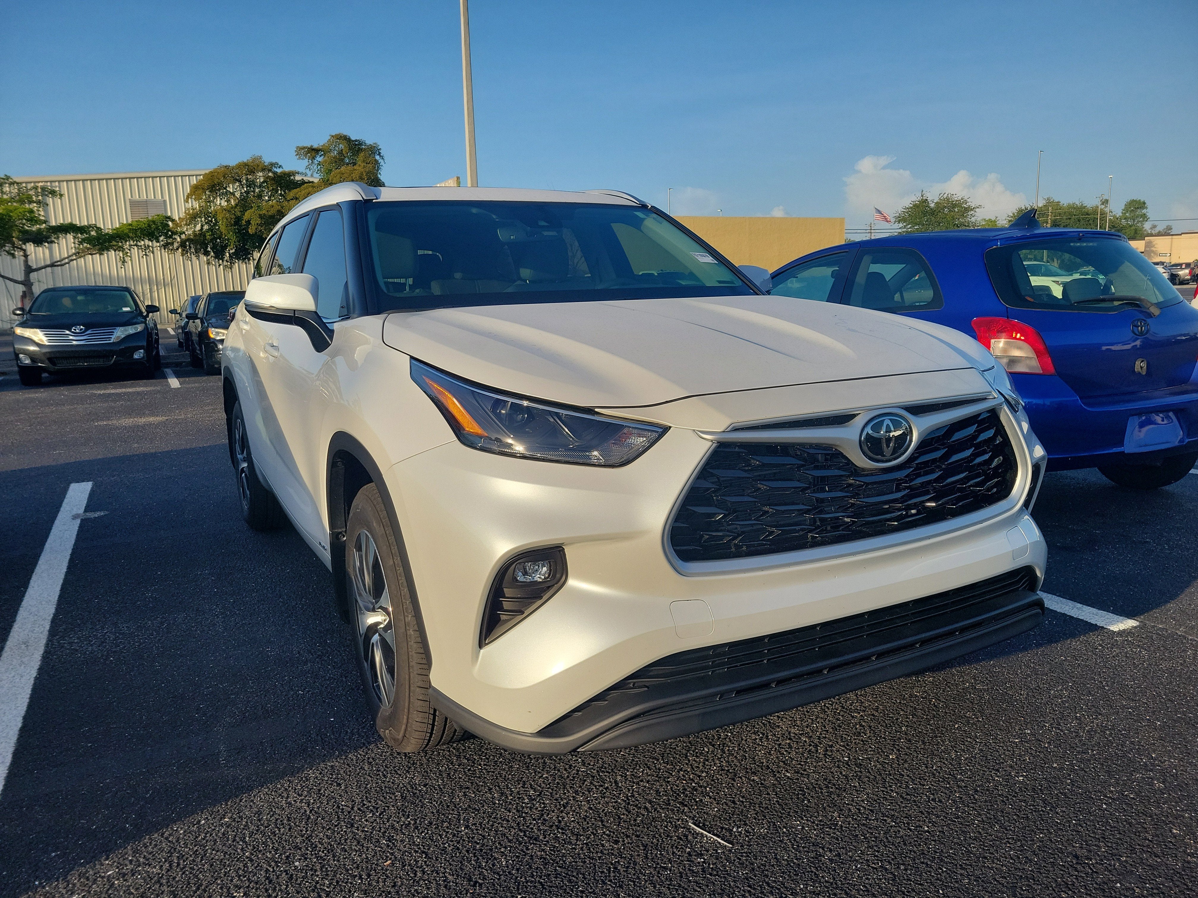 2026 Toyota Highlander Hybrid XLE