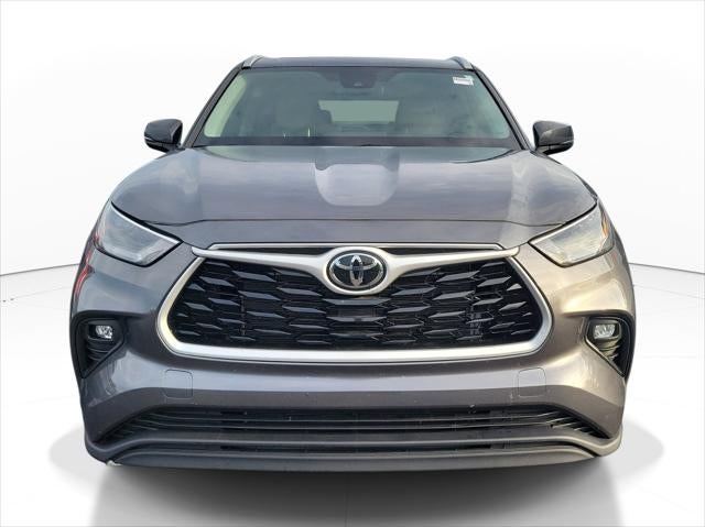 2025 Toyota Highlander XLE