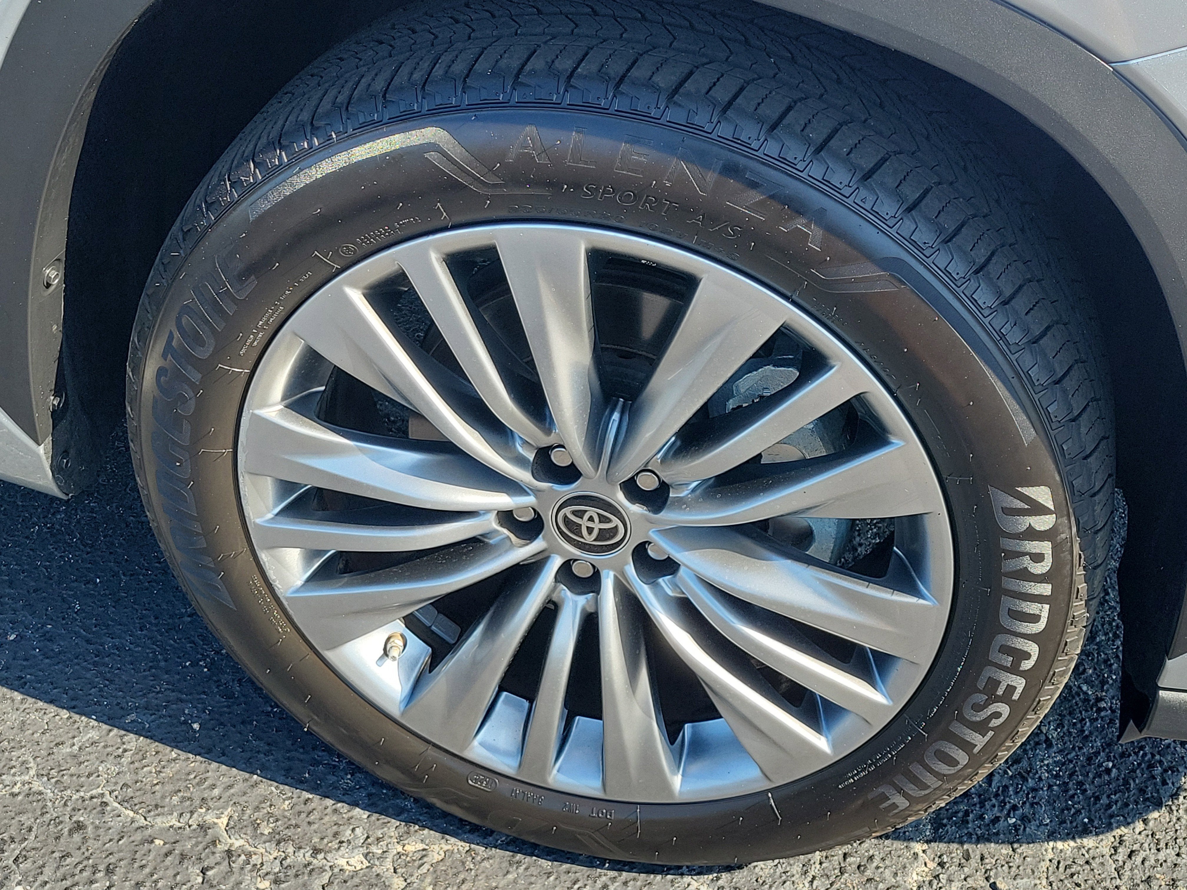 2023 Toyota Highlander Platinum