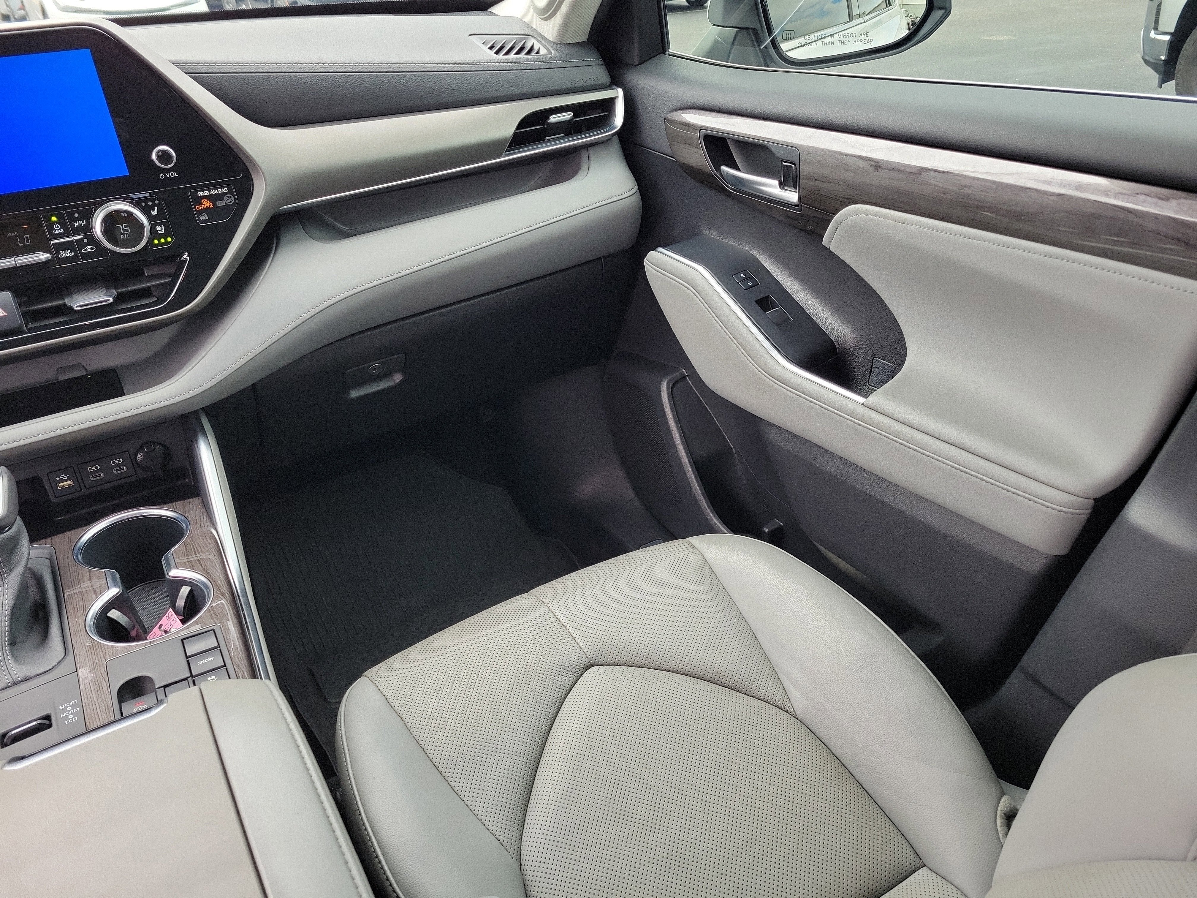 2023 Toyota0 Highlander Limited