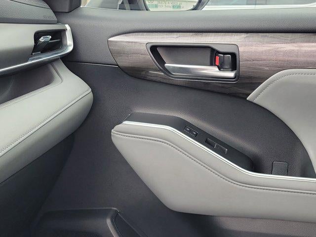 2023 Toyota0 Highlander Limited