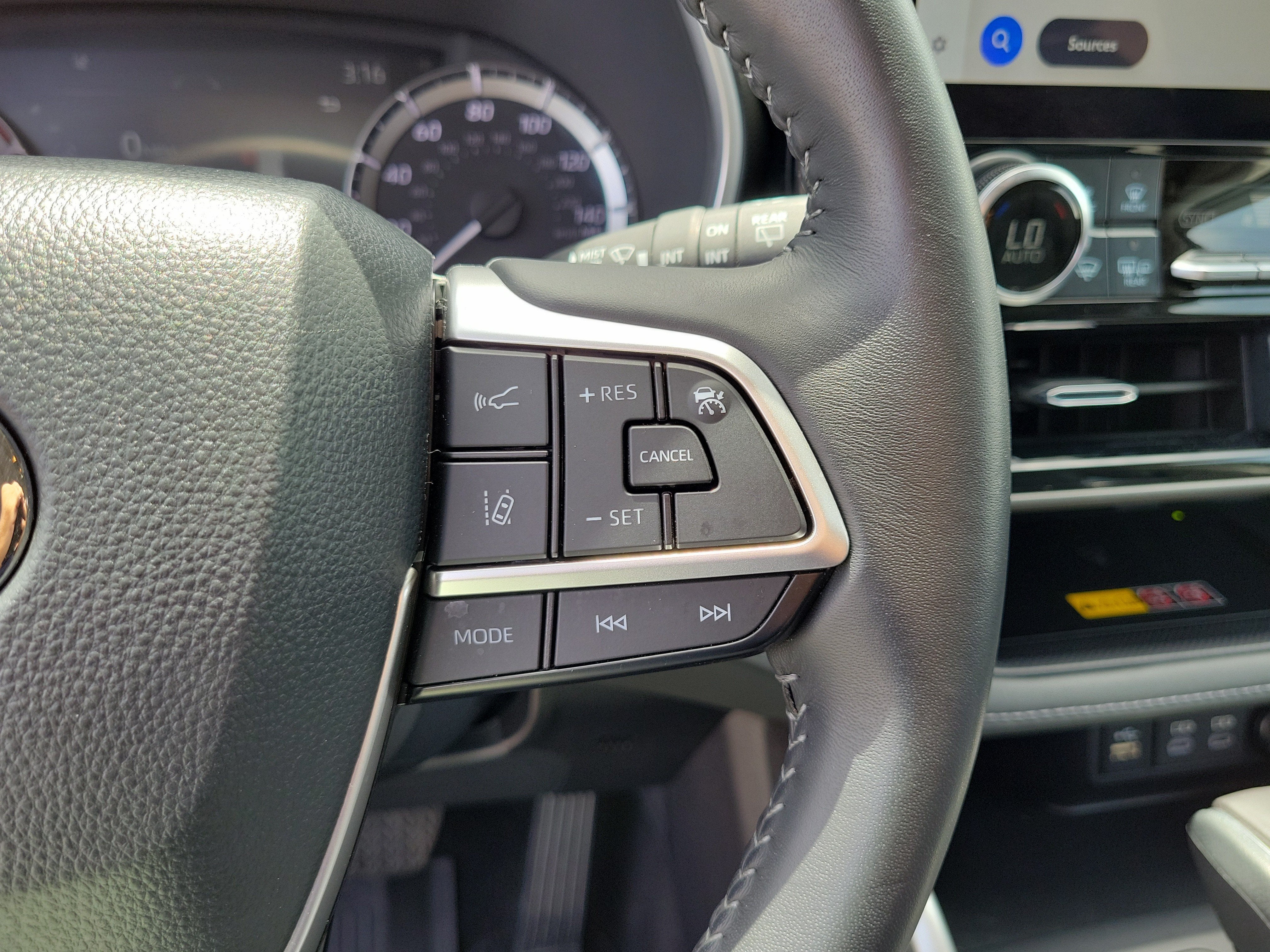 2025 Toyota Highlander XLE