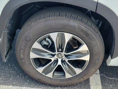 2025 Toyota Highlander XLE