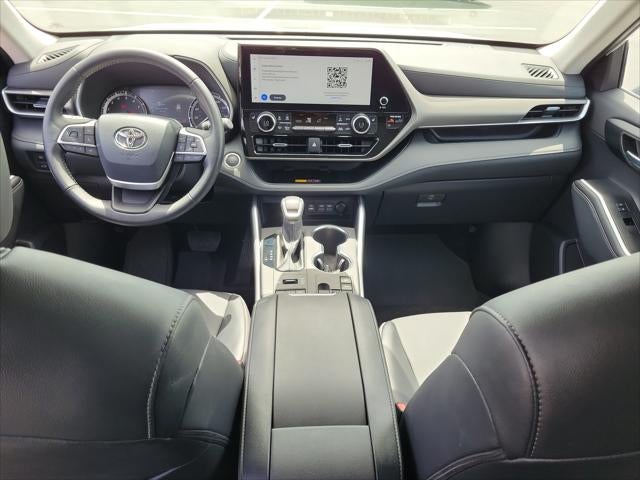 2025 Toyota Highlander XLE