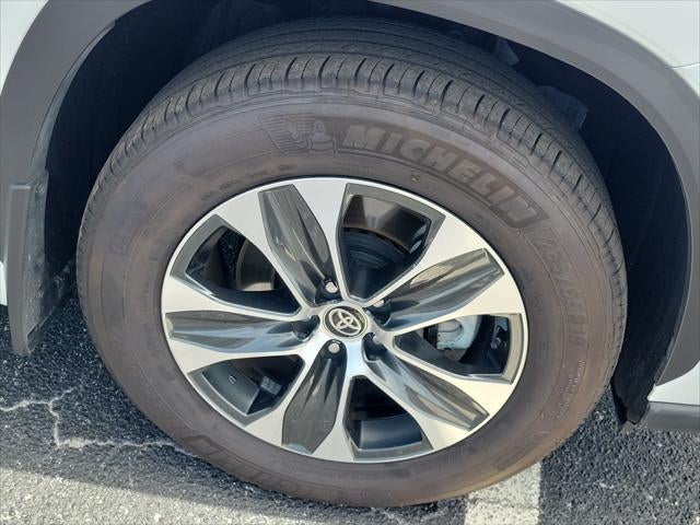 2025 Toyota Highlander XLE