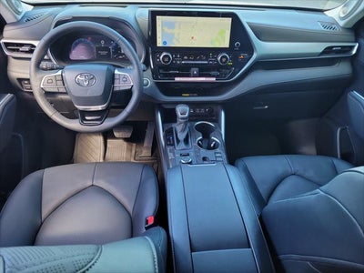 2026 Toyota Highlander Platinum