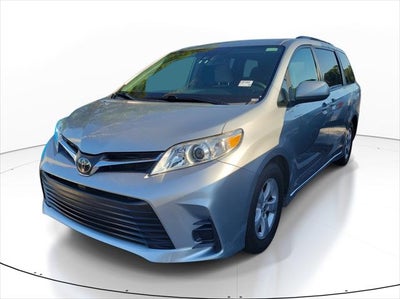 2020 Toyota Sienna LE