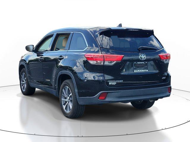 2019 Toyota Highlander SE