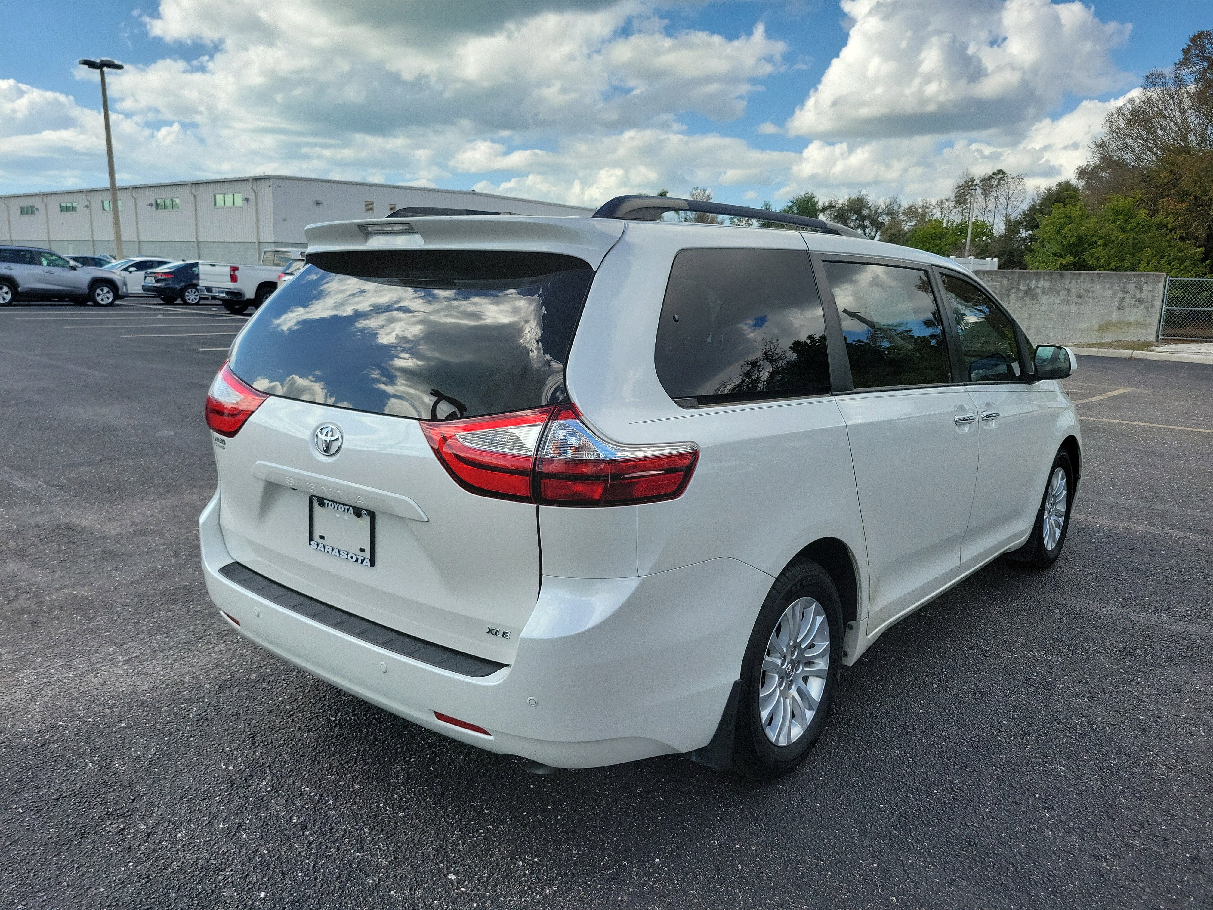 2015 Toyota Sienna XLE
