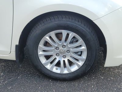 2015 Toyota Sienna XLE