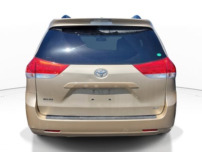 2011 Toyota Sienna XLE