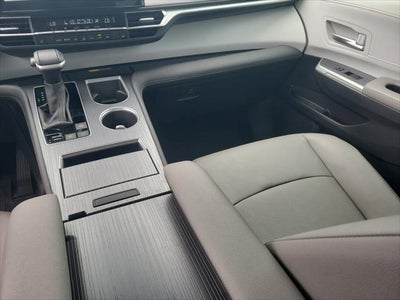 2025 Toyota Sienna XLE