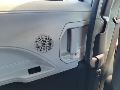 2025 Toyota Sienna XLE
