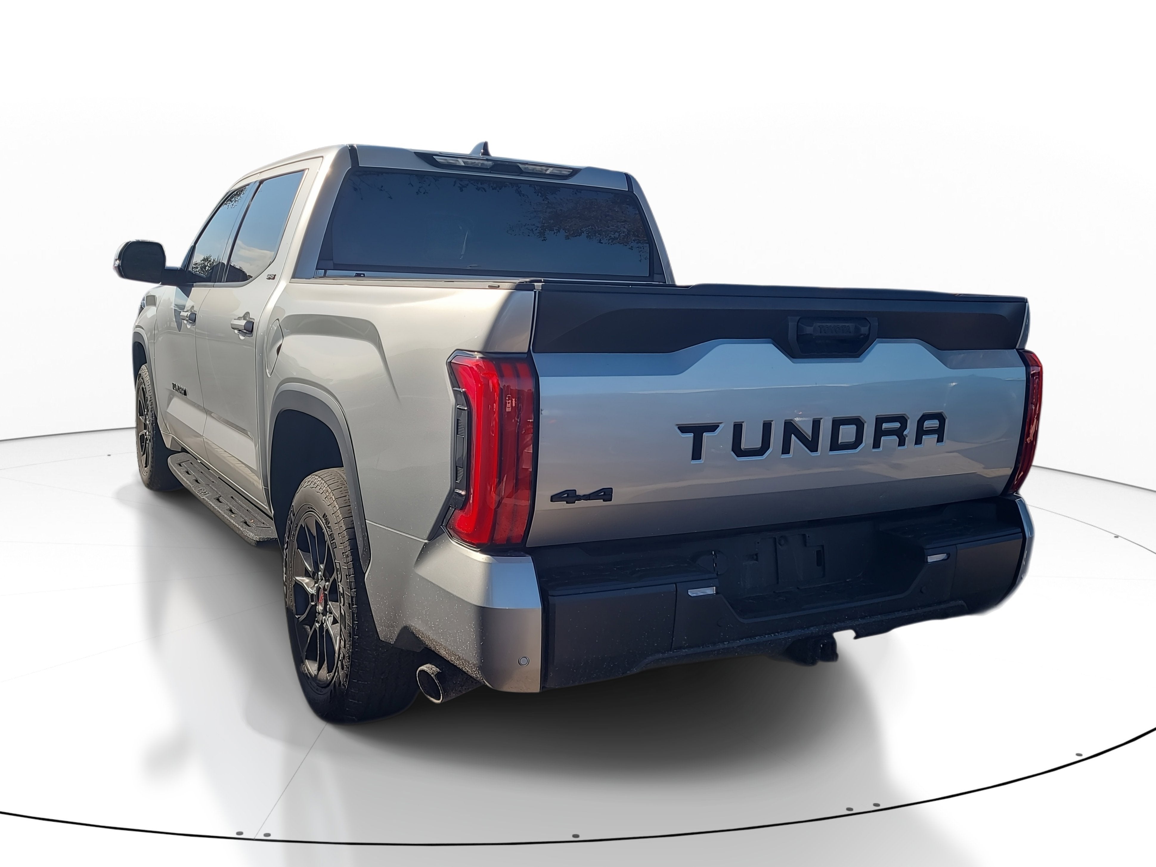 2023 Toyota Tundra 4WD SR5