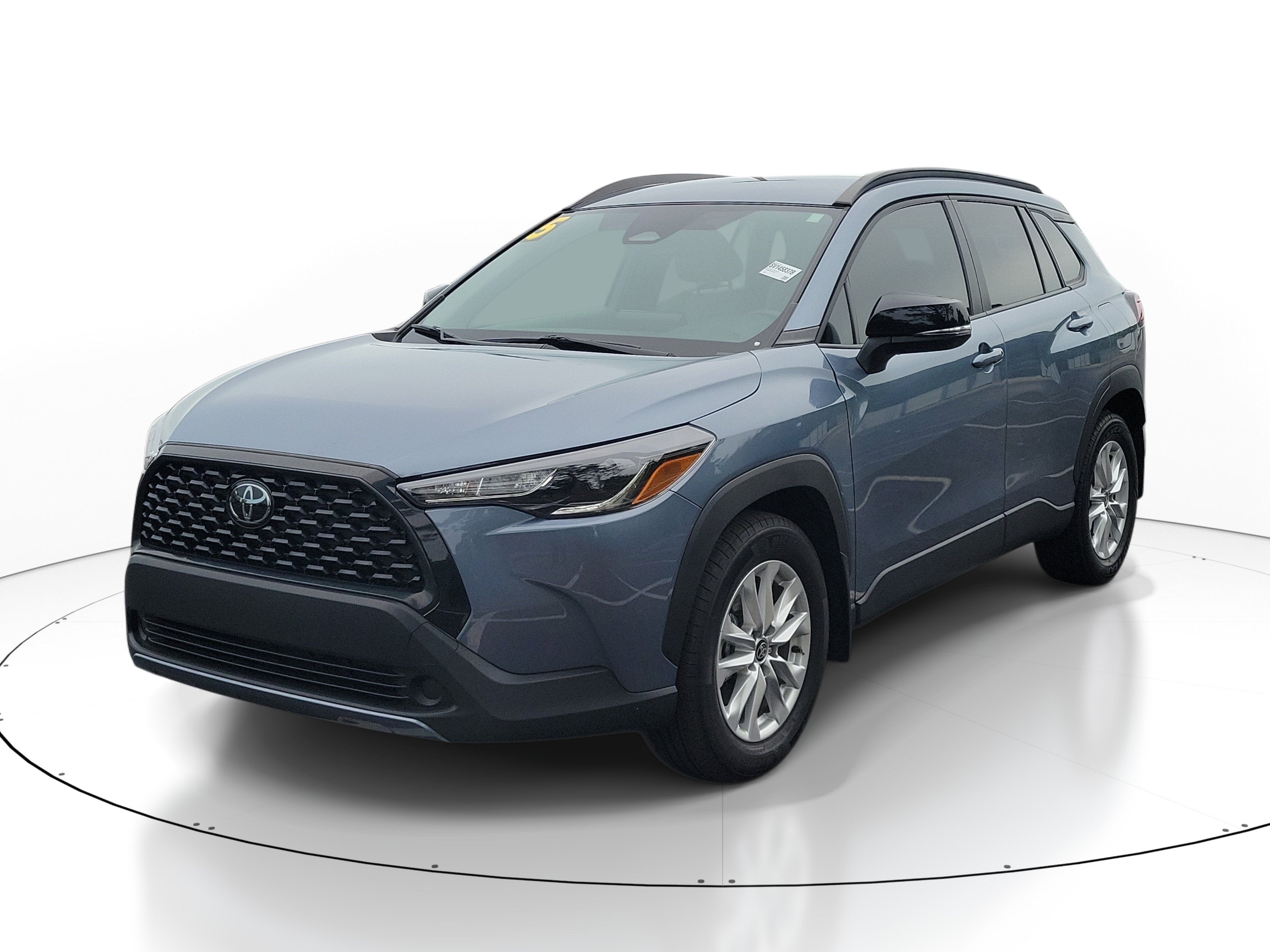 2025 Toyota Corolla Cross LE