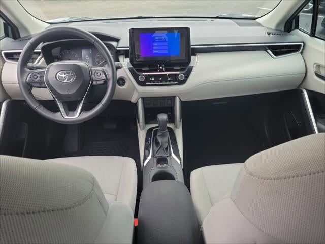 2025 Toyota Corolla Cross LE
