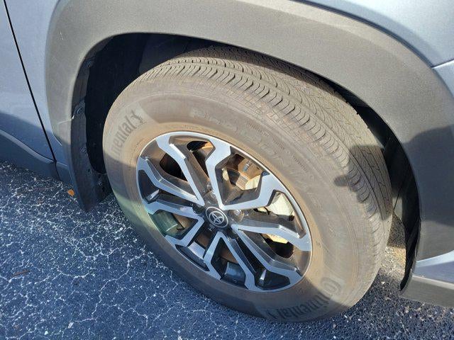 2024 Toyota Corolla Cross Hybrid SE