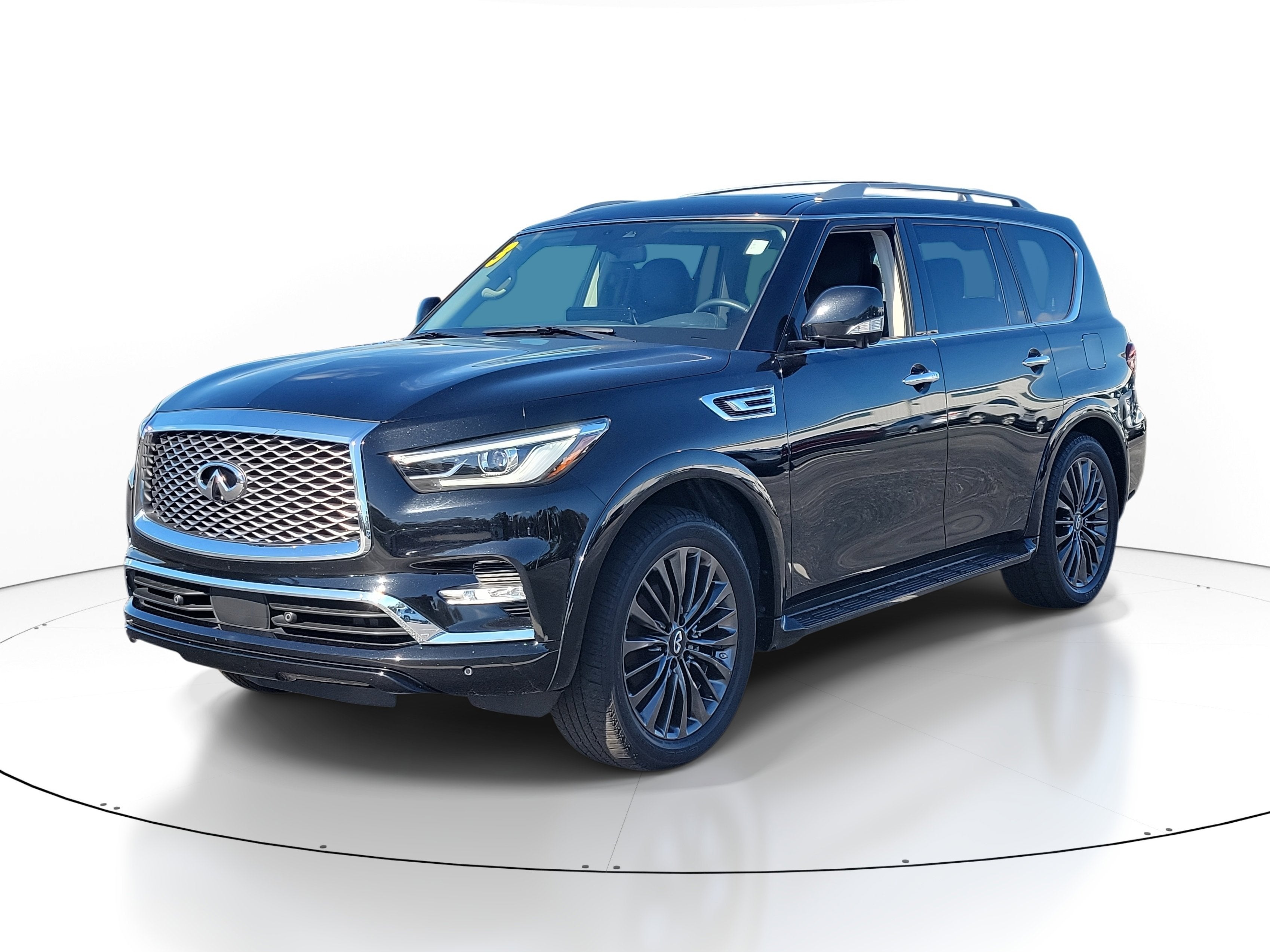 2023 INFINITI QX80 LUXE