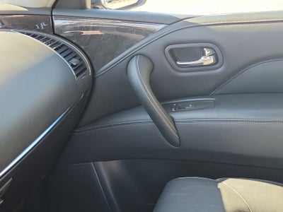 2023 INFINITI QX80 LUXE