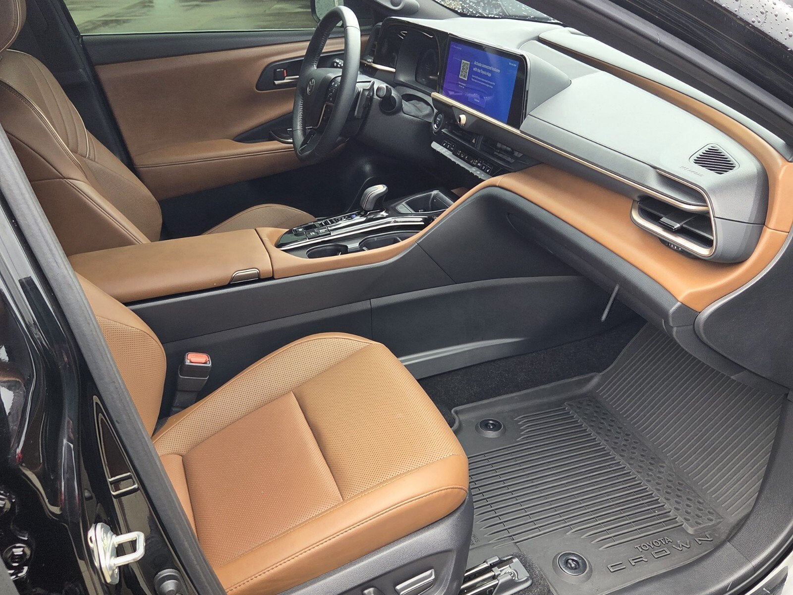 2025 Toyota Crown Signia Limited