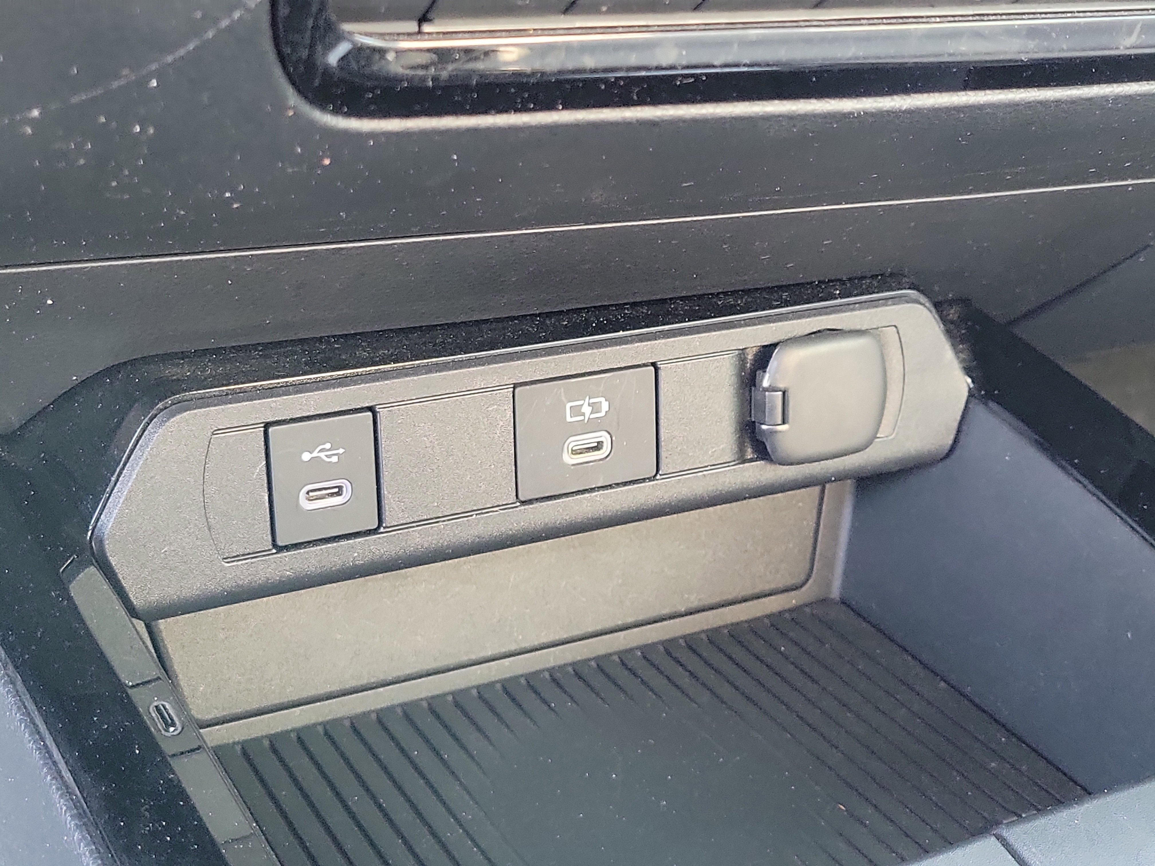 2023 Toyota Prius LE