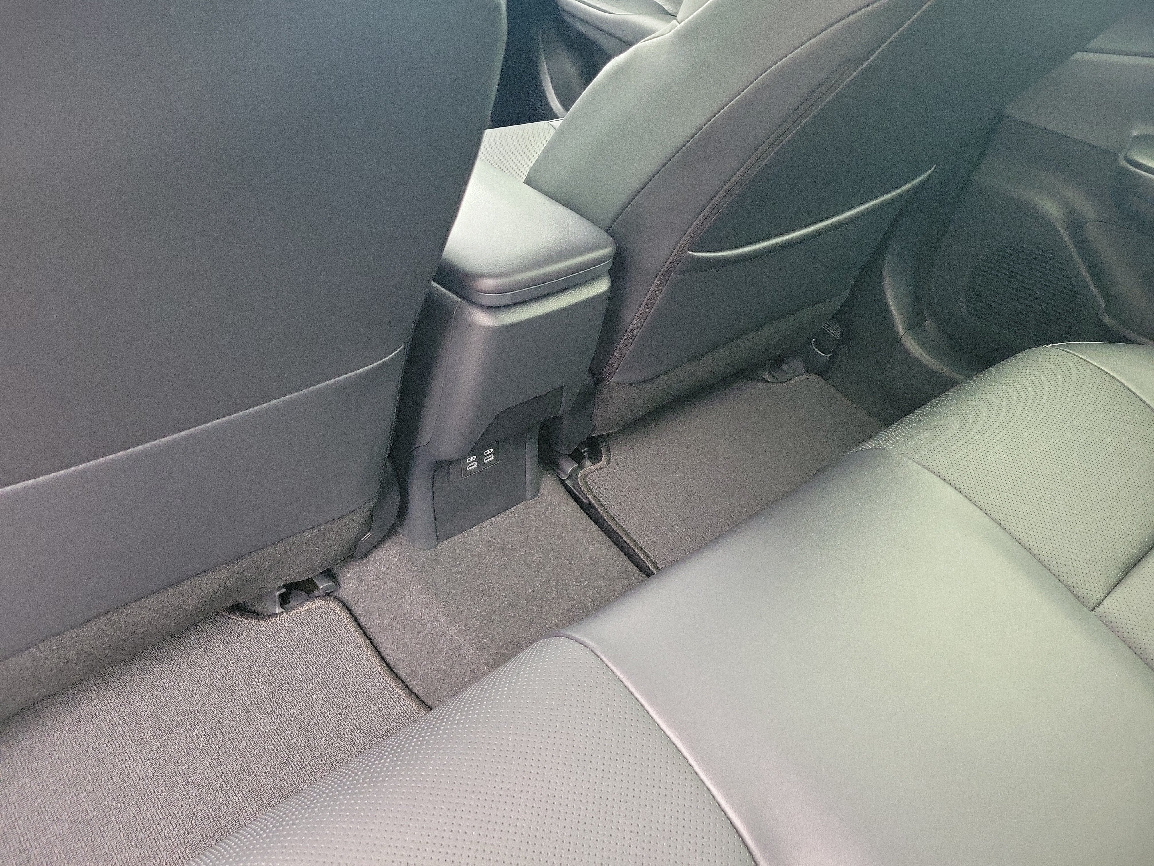 2023 Toyota Prius XLE