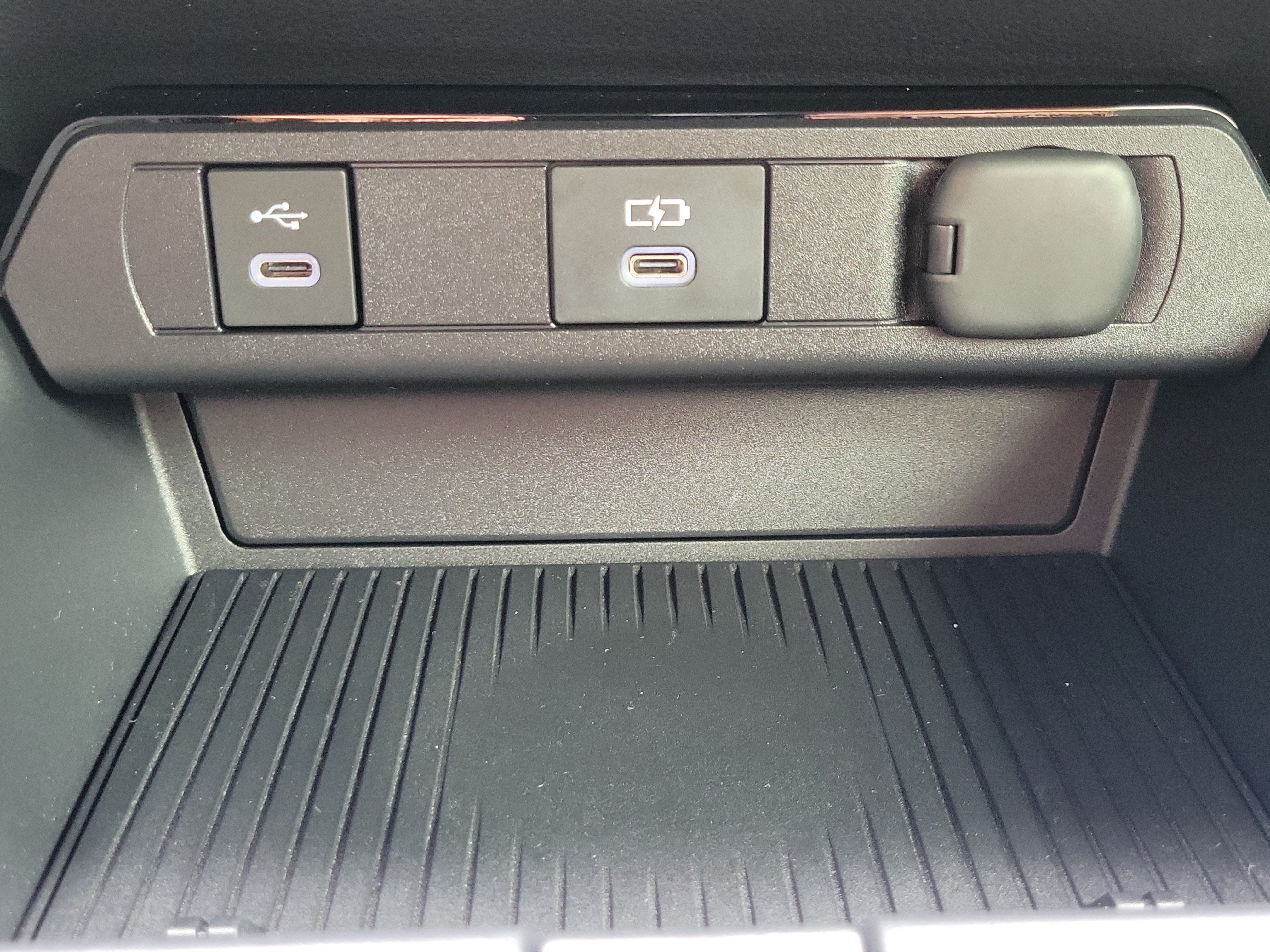2023 Toyota Prius XLE