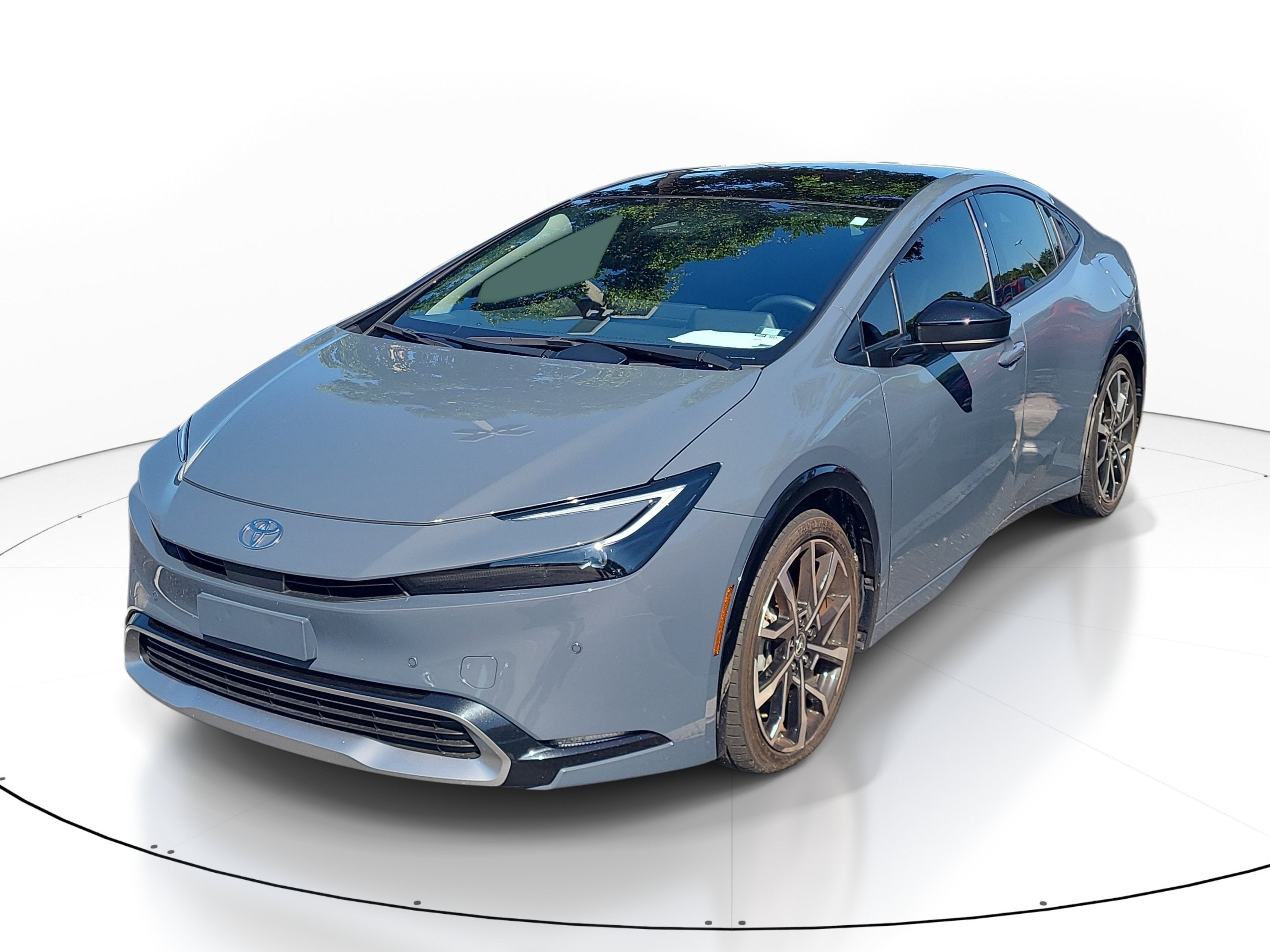2025 Toyota Prius Plug-In Hybrid Base