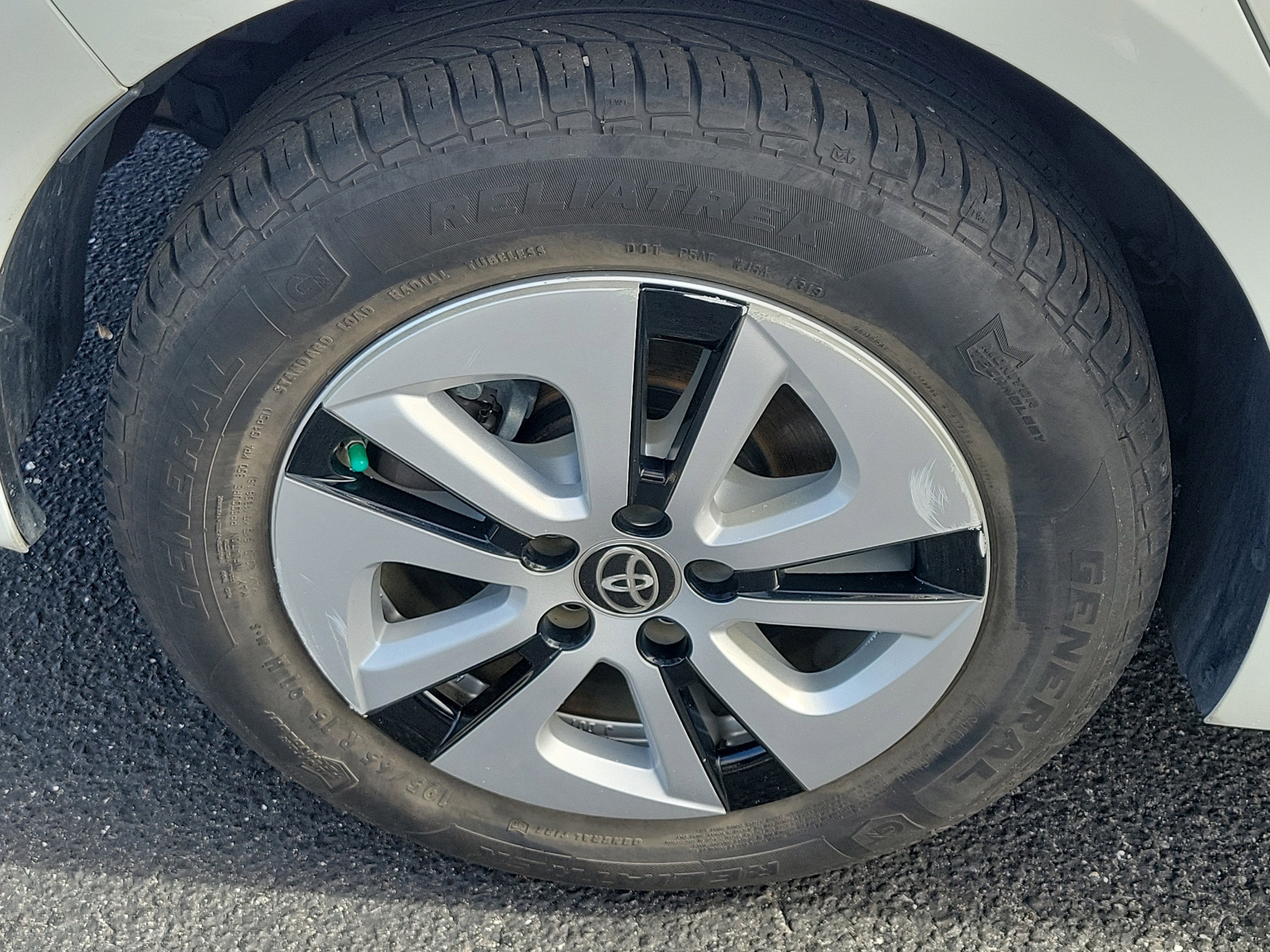 2016 Toyota Prius Four