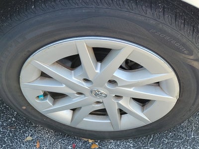 2013 Toyota Prius v Two