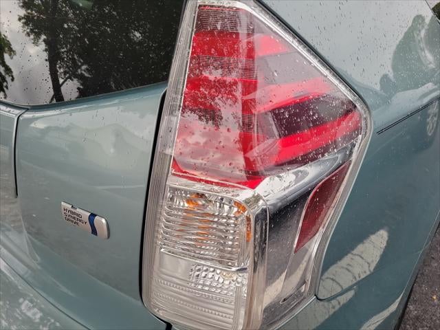 2015 Toyota Prius v Two