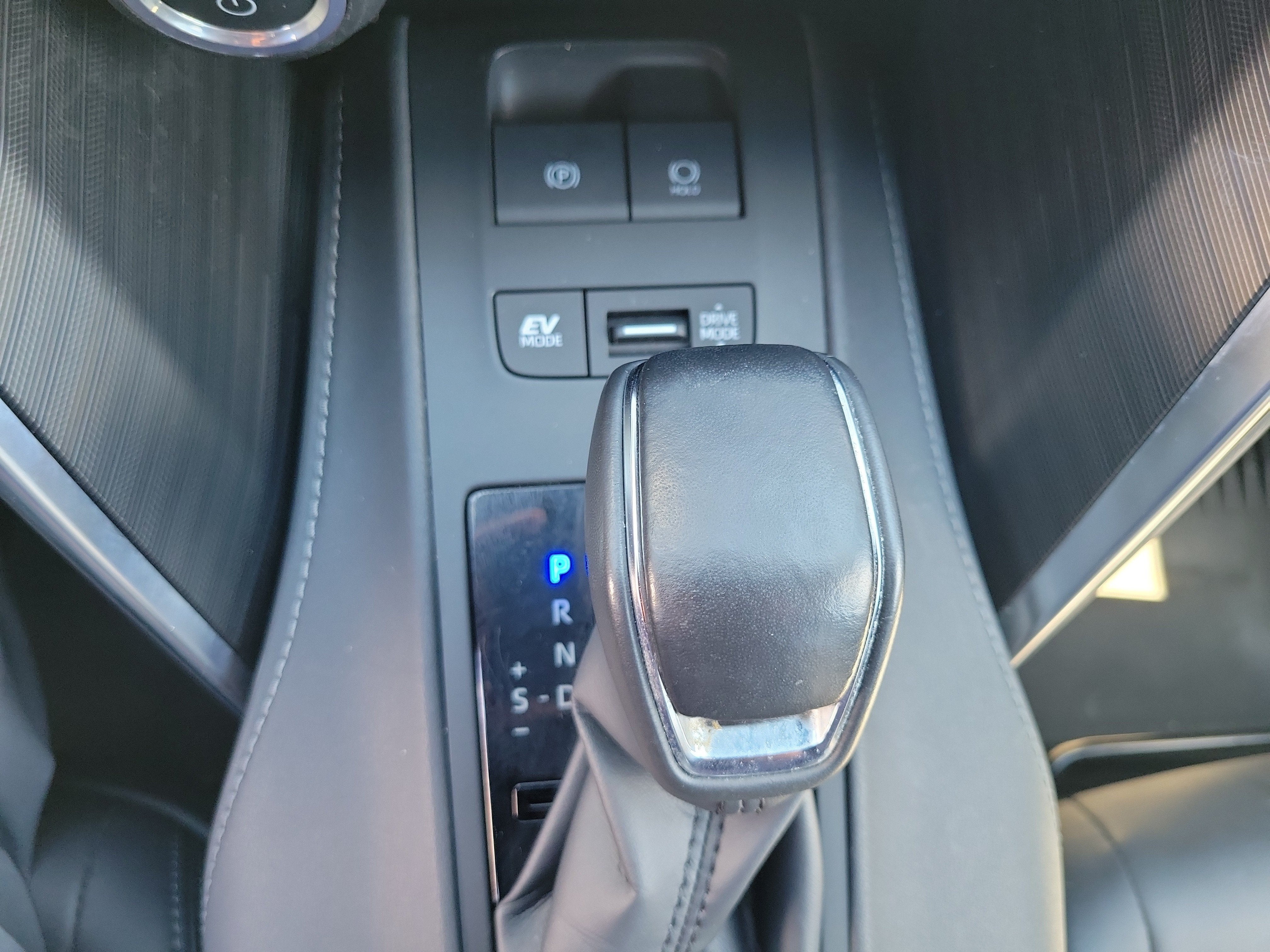 2023 Toyota Venza Nightshade