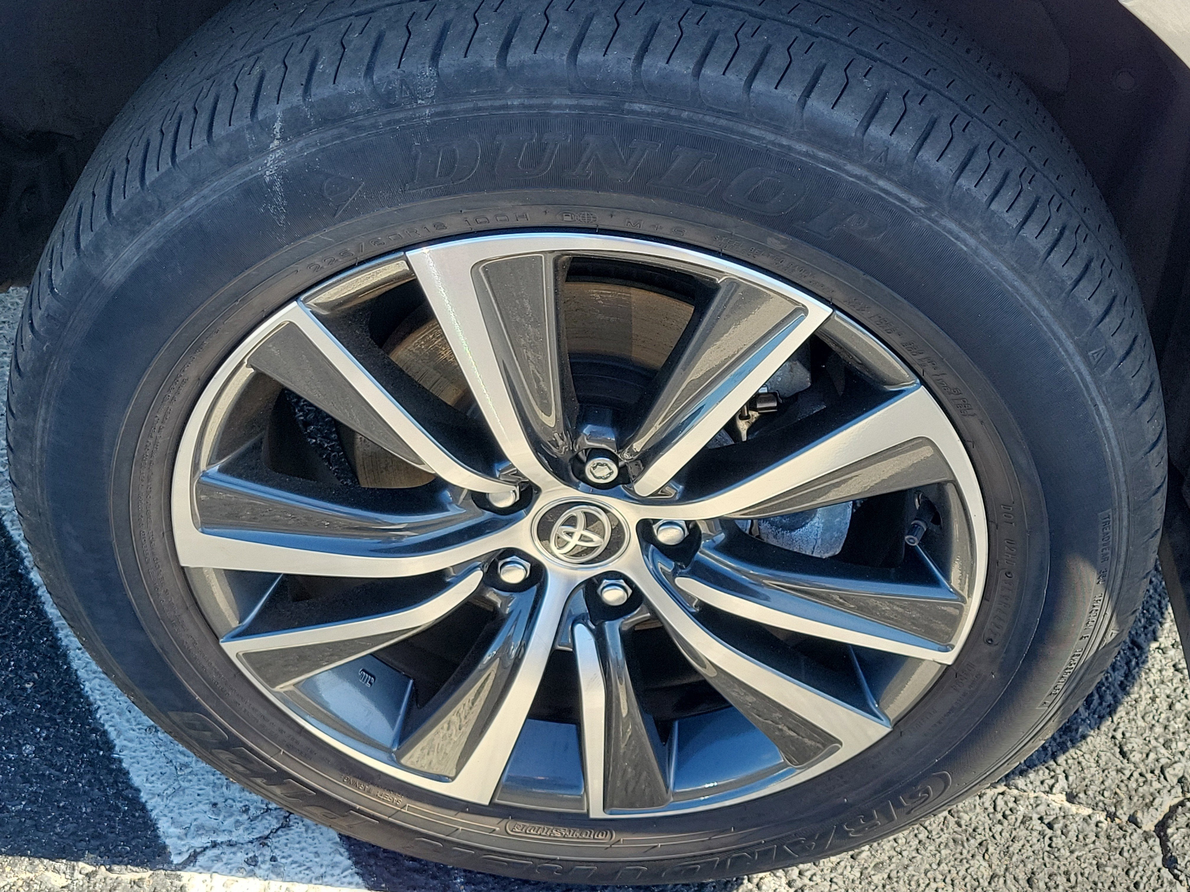 2023 Toyota Venza LE