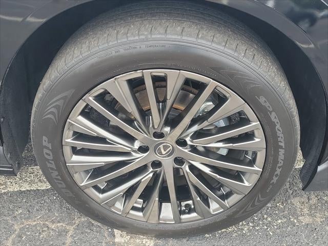 2023 Lexus RZ 450e Premium