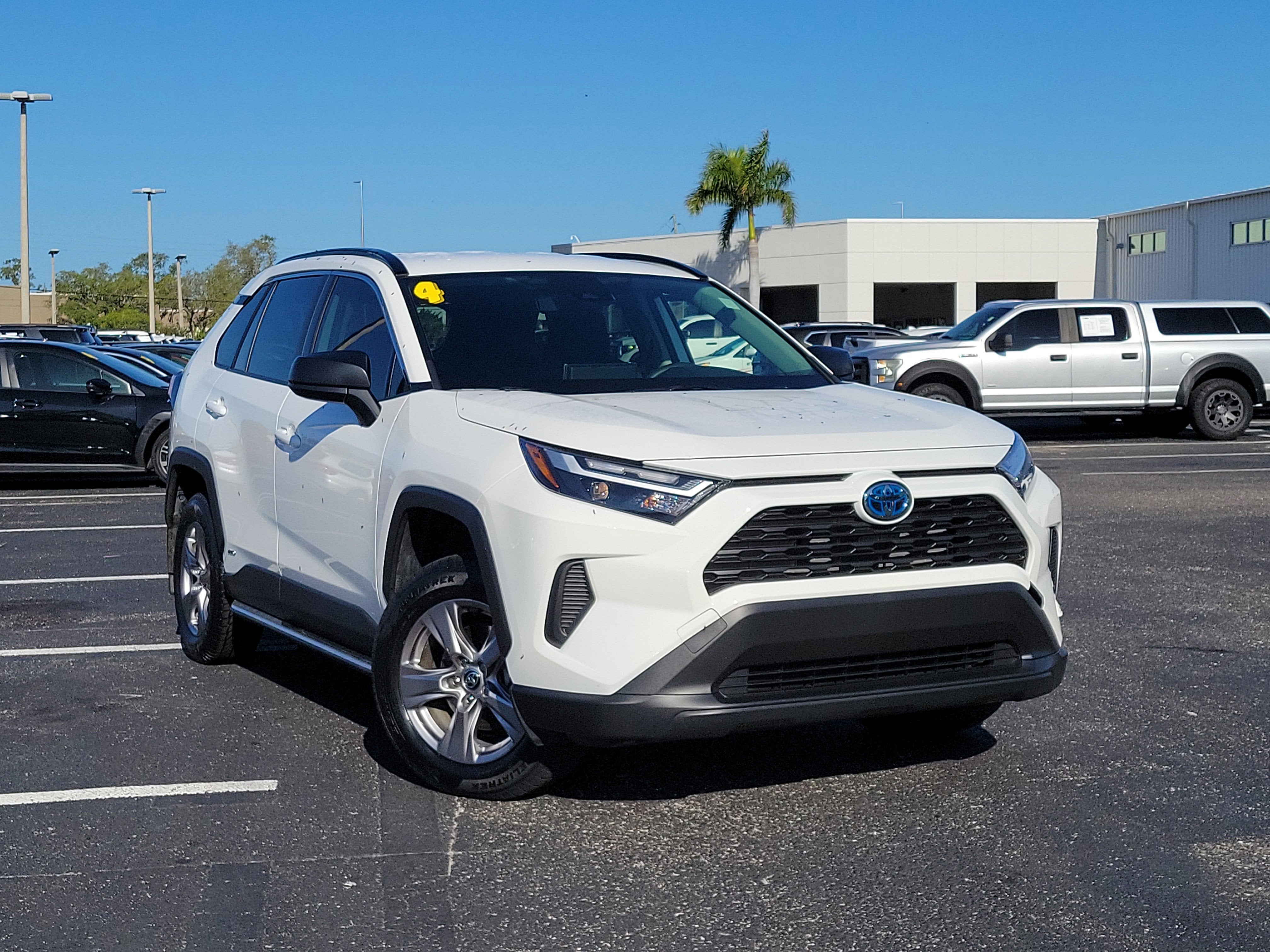 2024 Toyota RAV4 Hybrid LE