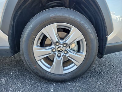 2025 Toyota RAV4 Hybrid LE