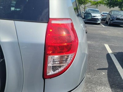 2007 Toyota RAV4 2WD 4dr 4-cyl (Natl)