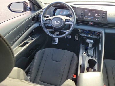 2025 Hyundai Elantra SEL Sport