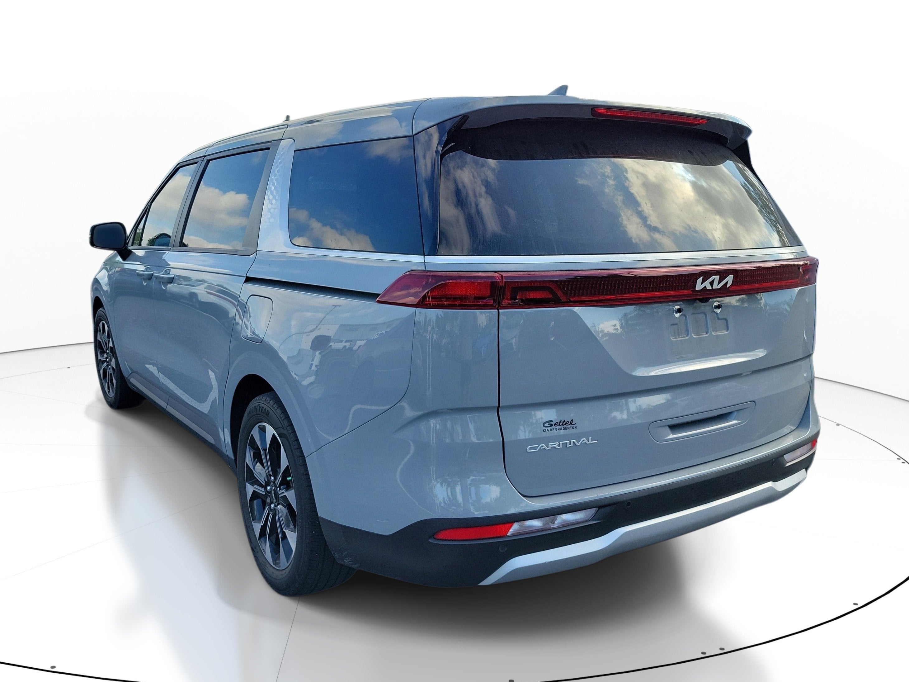 2024 Kia Carnival EX