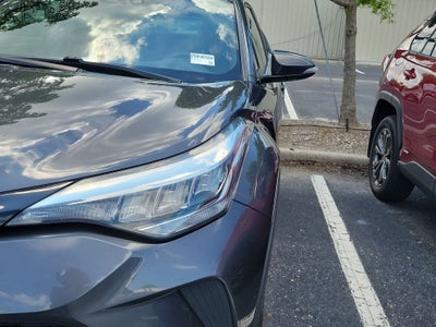 2022 Toyota C-HR XLE