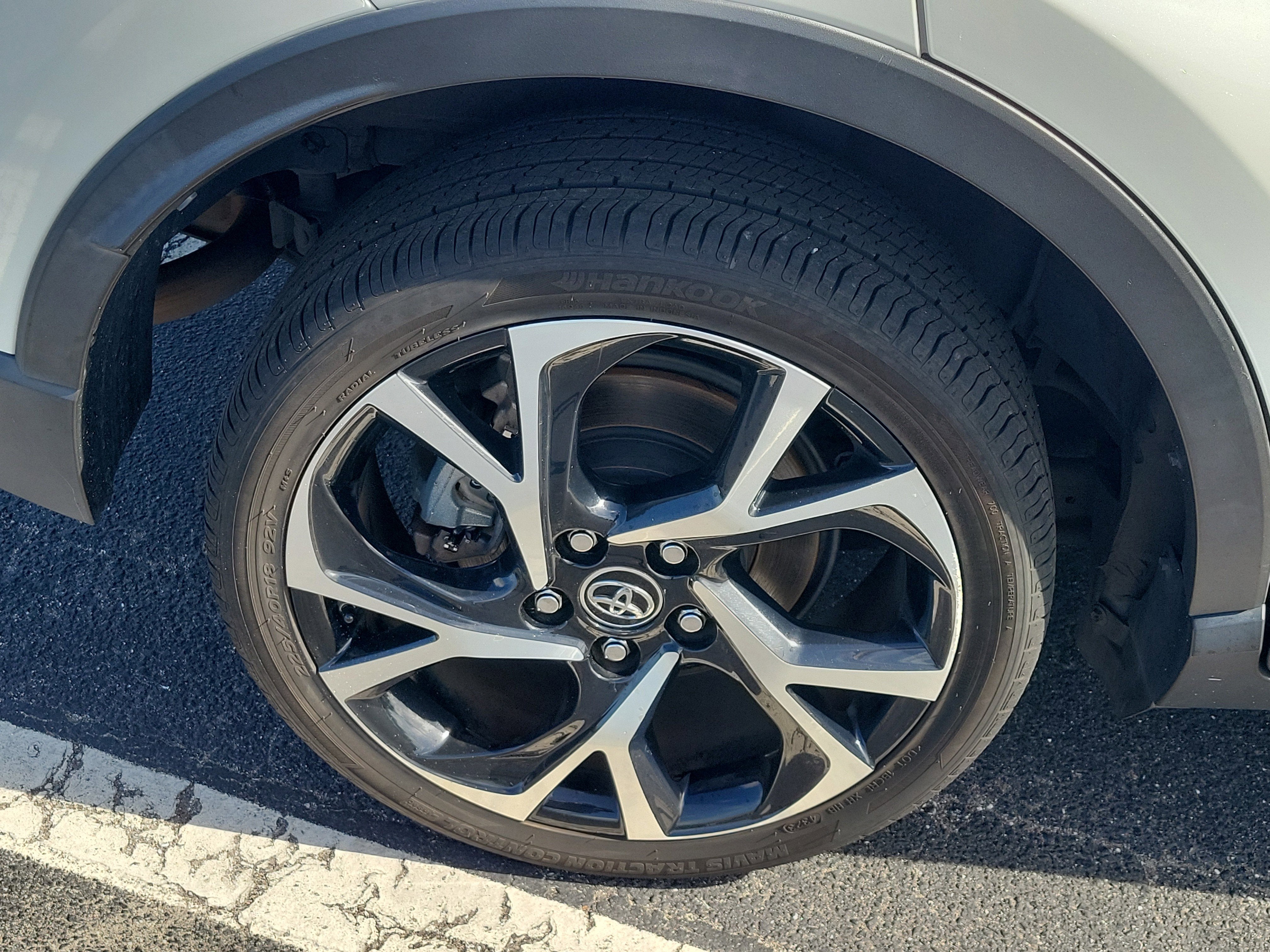 2019 Toyota C-HR XLE
