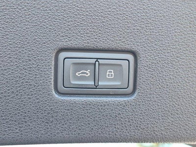 2020 Audi Q8 55 Premium Plus