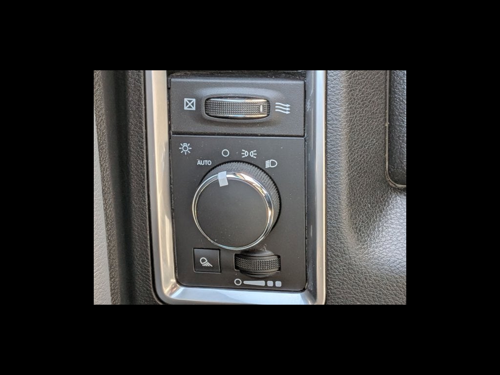 2024 RAM 1500 Classic SLT