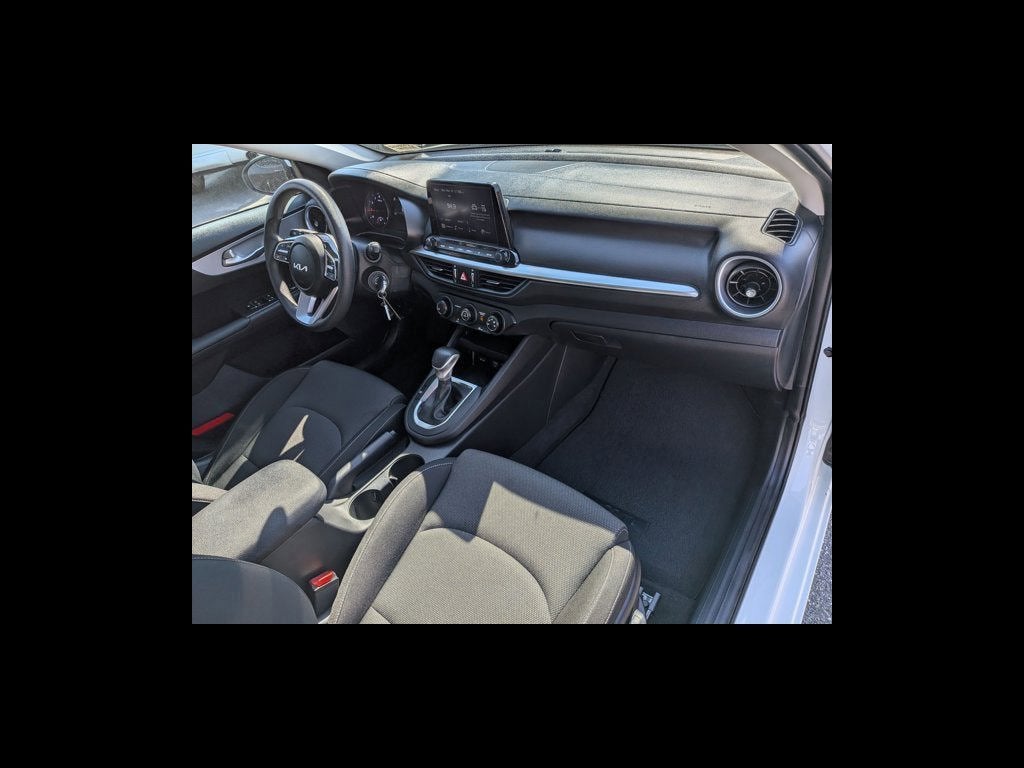 2023 Kia Forte LX