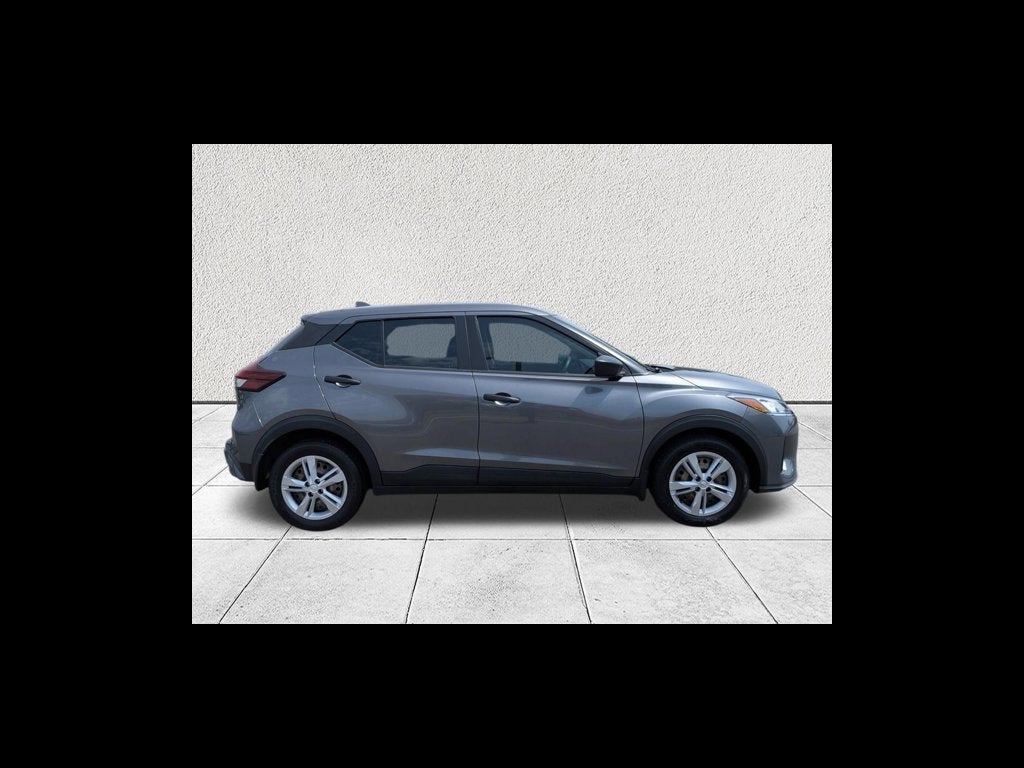2023 Nissan Kicks S