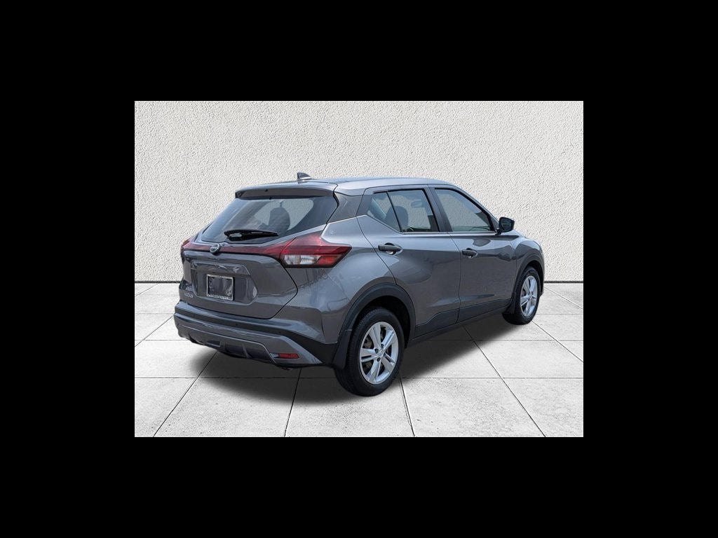 2023 Nissan Kicks S