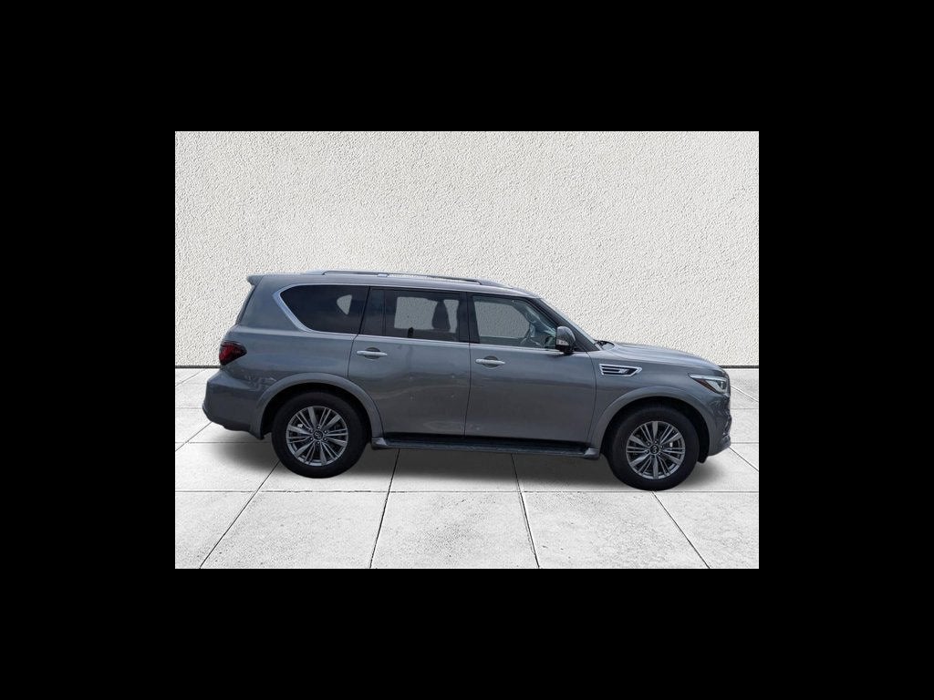 2021 INFINITI QX80 LUXE
